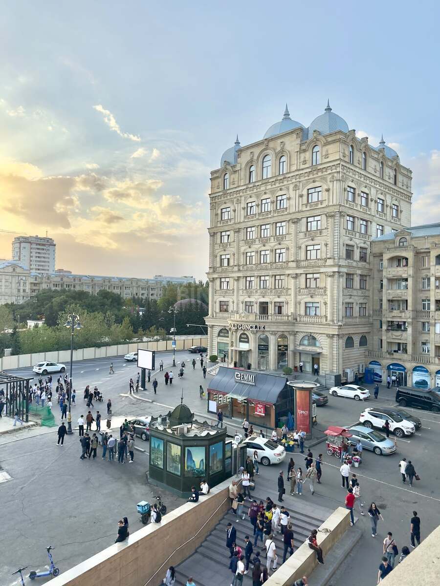 2 otaqlı Köhnə tikili, Gənclik m., Bakı