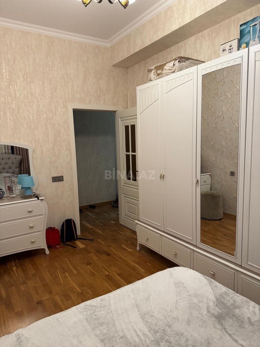 3 otaqlı Yeni tikili, Azadlıq Prospekti m., Bakı