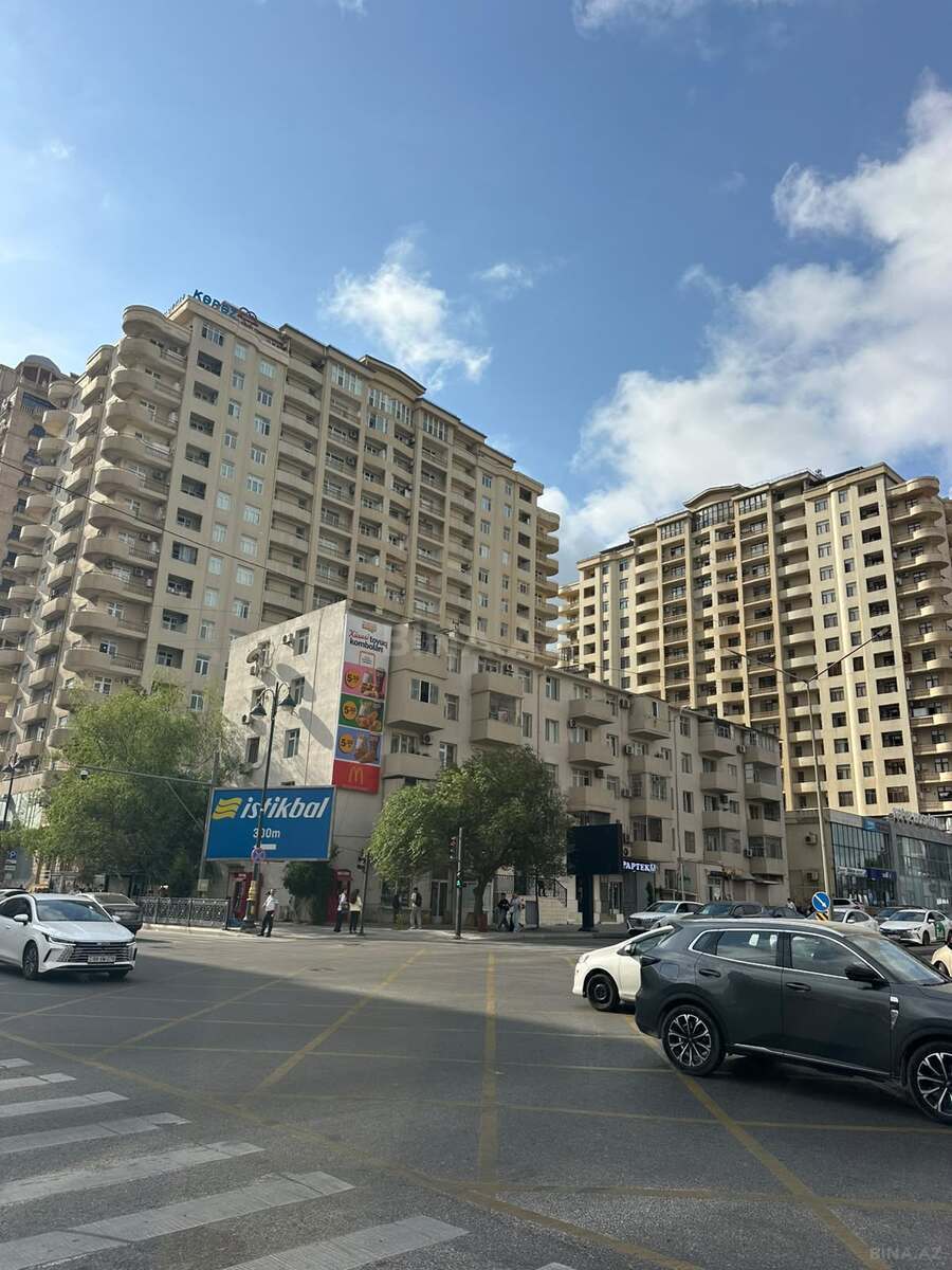 3 otaqlı Yeni tikili, 8 Noyabr m., Bakı