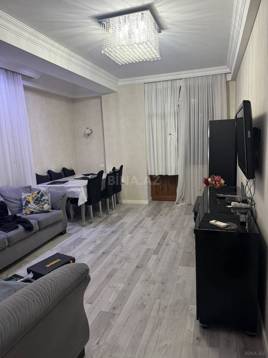 3 otaqlı Yeni tikili, İnşaatçılar m., Bakı