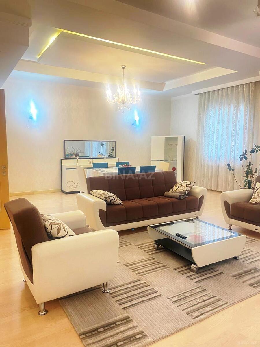 4 otaqlı Yeni tikili, Nizami m., Bakı