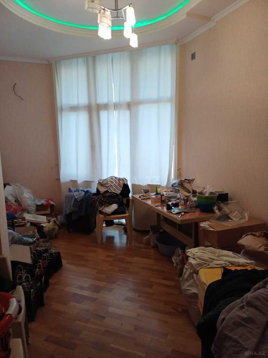 4 otaqlı Yeni tikili, Elmlər Akademiyası m., Bakı