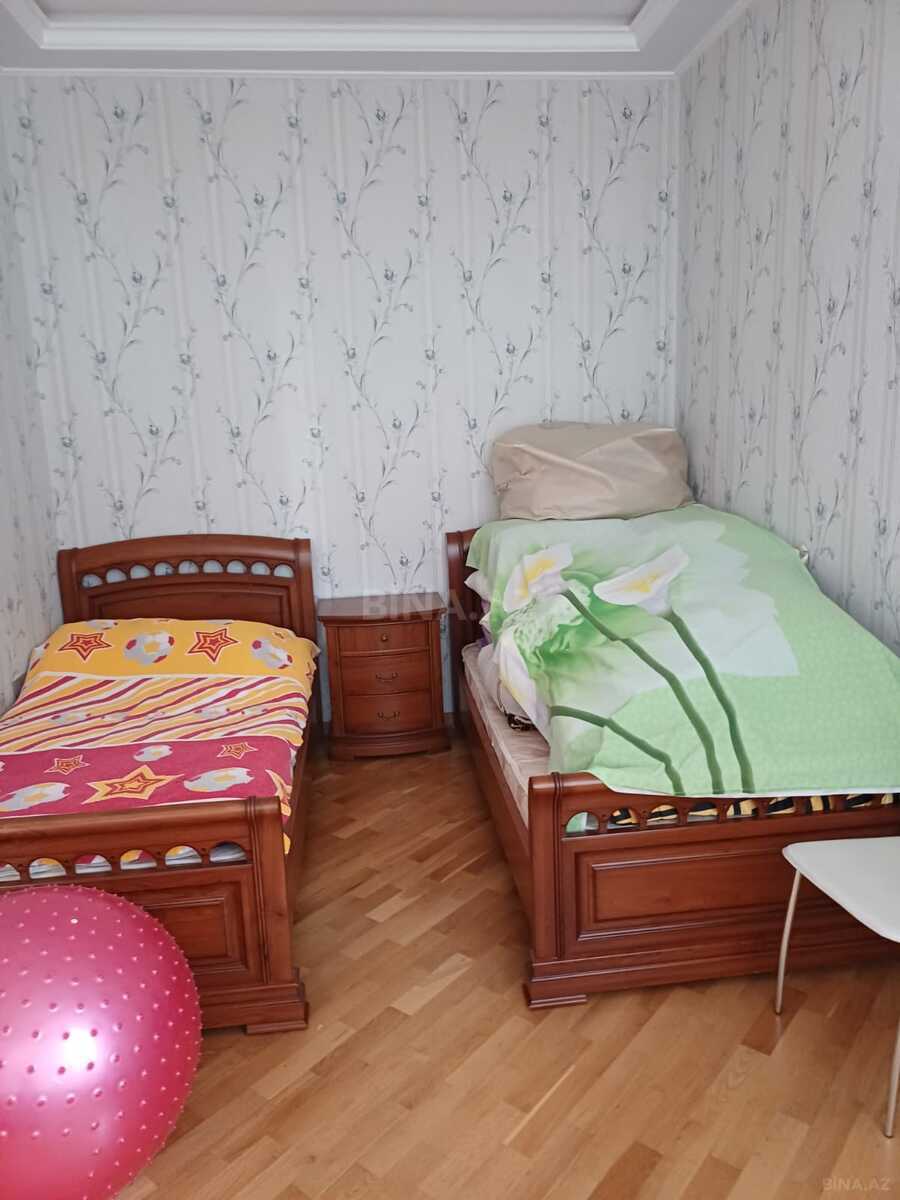 4 otaqlı Yeni tikili, Elmlər Akademiyası m., Bakı