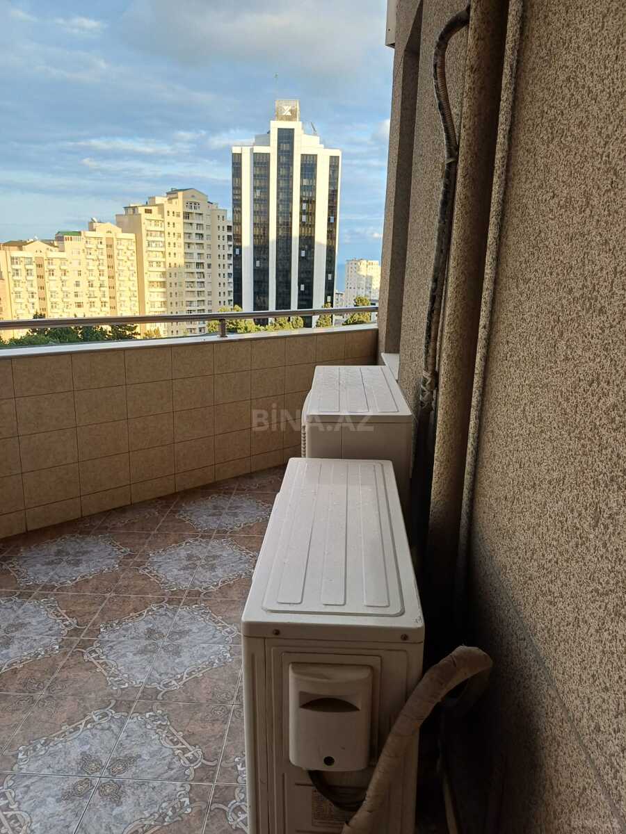 4 otaqlı Yeni tikili, Elmlər Akademiyası m., Bakı