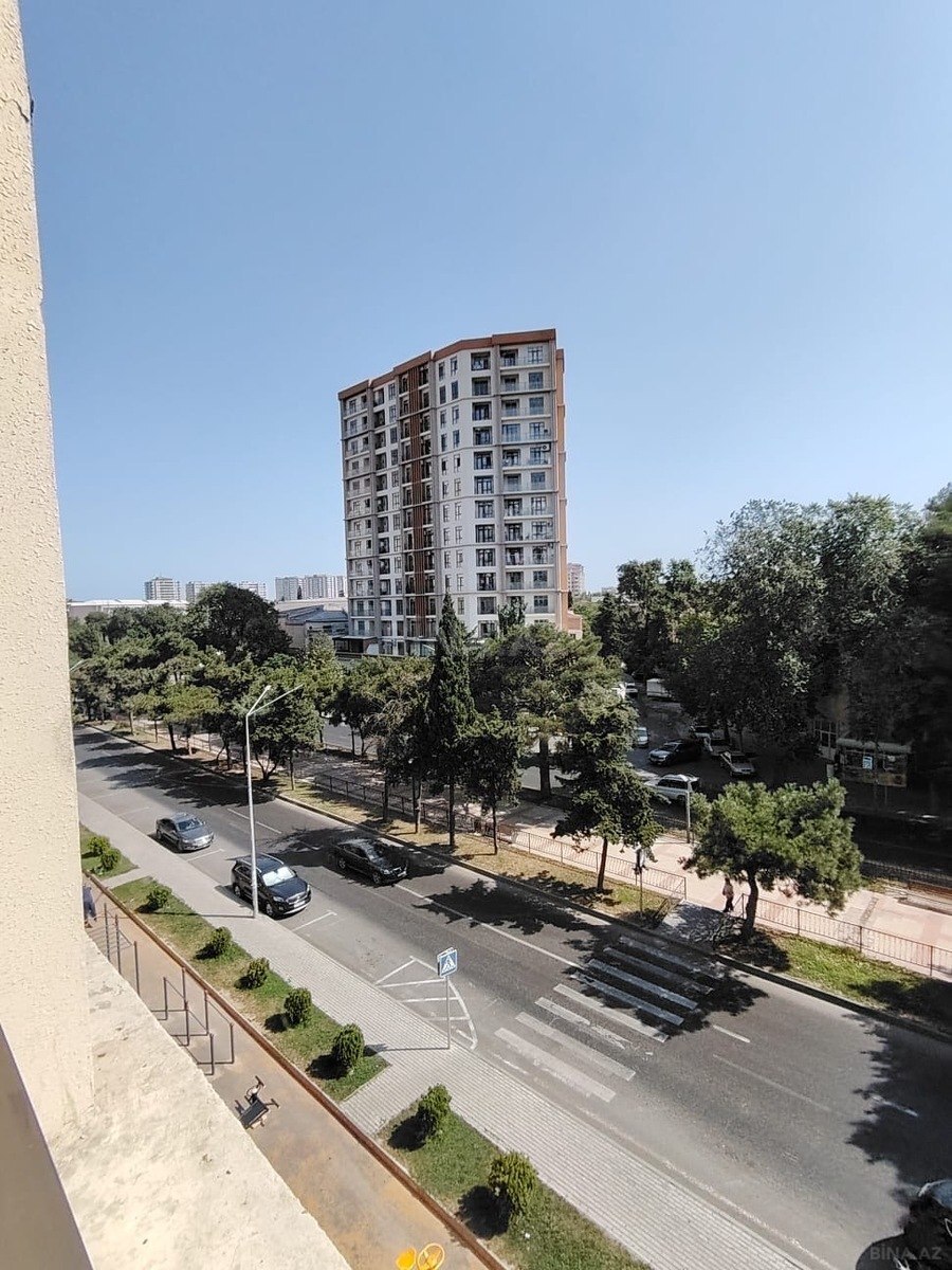 4 otaqlı Yeni tikili, Bakıxanov q., Bakı