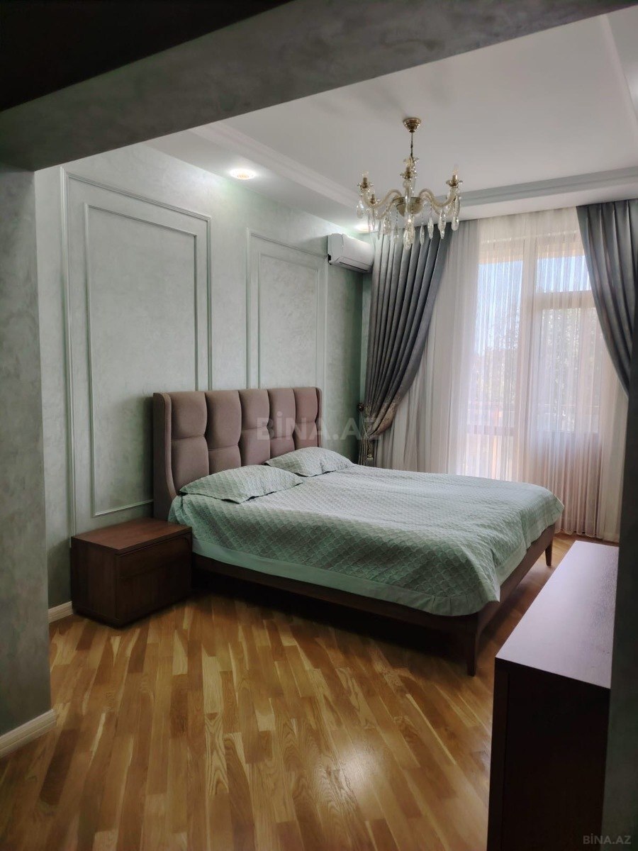 4 otaqlı Yeni tikili, Bakıxanov q., Bakı