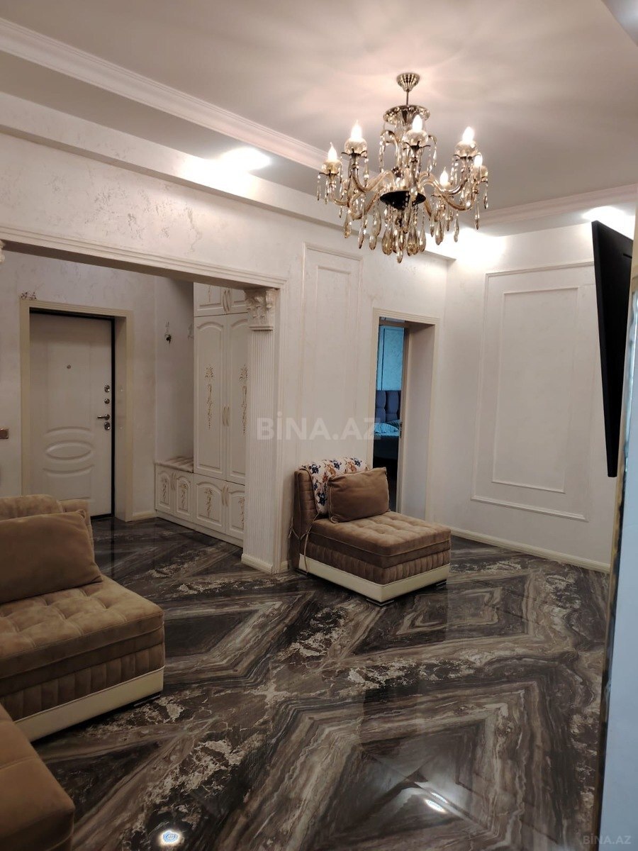 4 otaqlı Yeni tikili, Bakıxanov q., Bakı