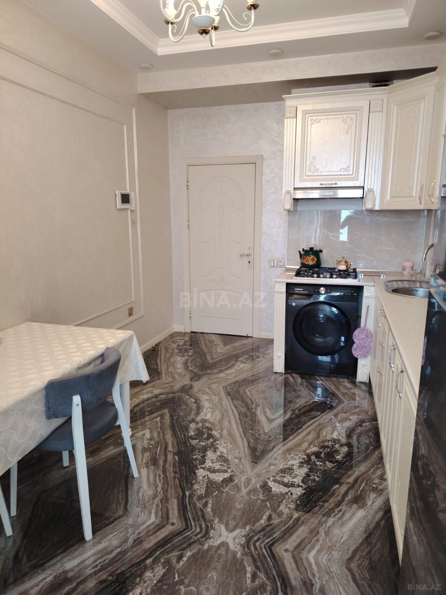 4 otaqlı Yeni tikili, Bakıxanov q., Bakı