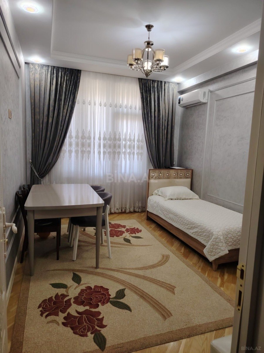 4 otaqlı Yeni tikili, Bakıxanov q., Bakı