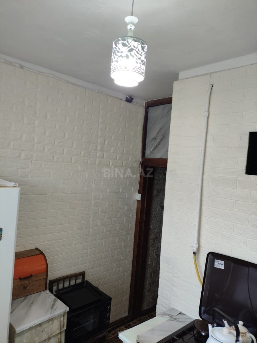 3 otaqlı Köhnə tikili, Həzi Aslanov m., Bakı