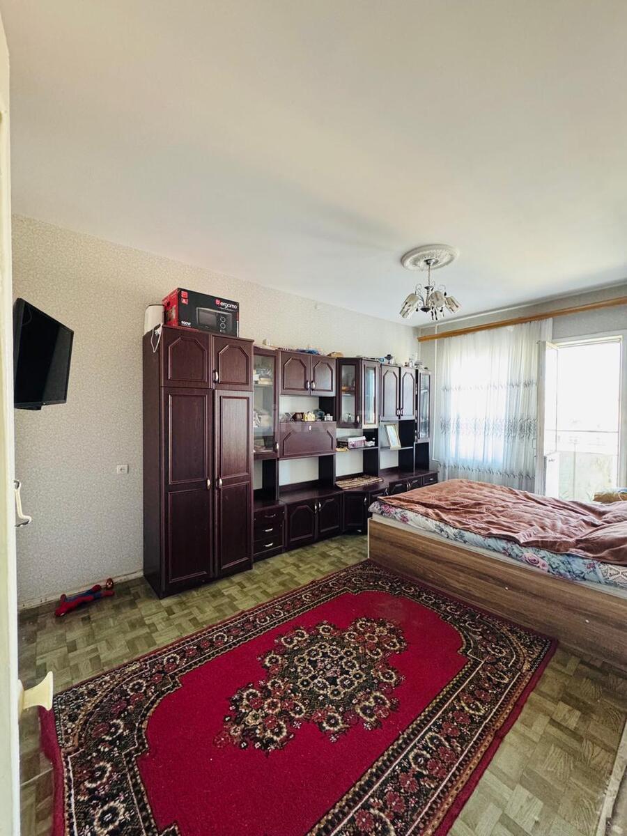 4 otaqlı Köhnə tikili, Həzi Aslanov q., Bakı