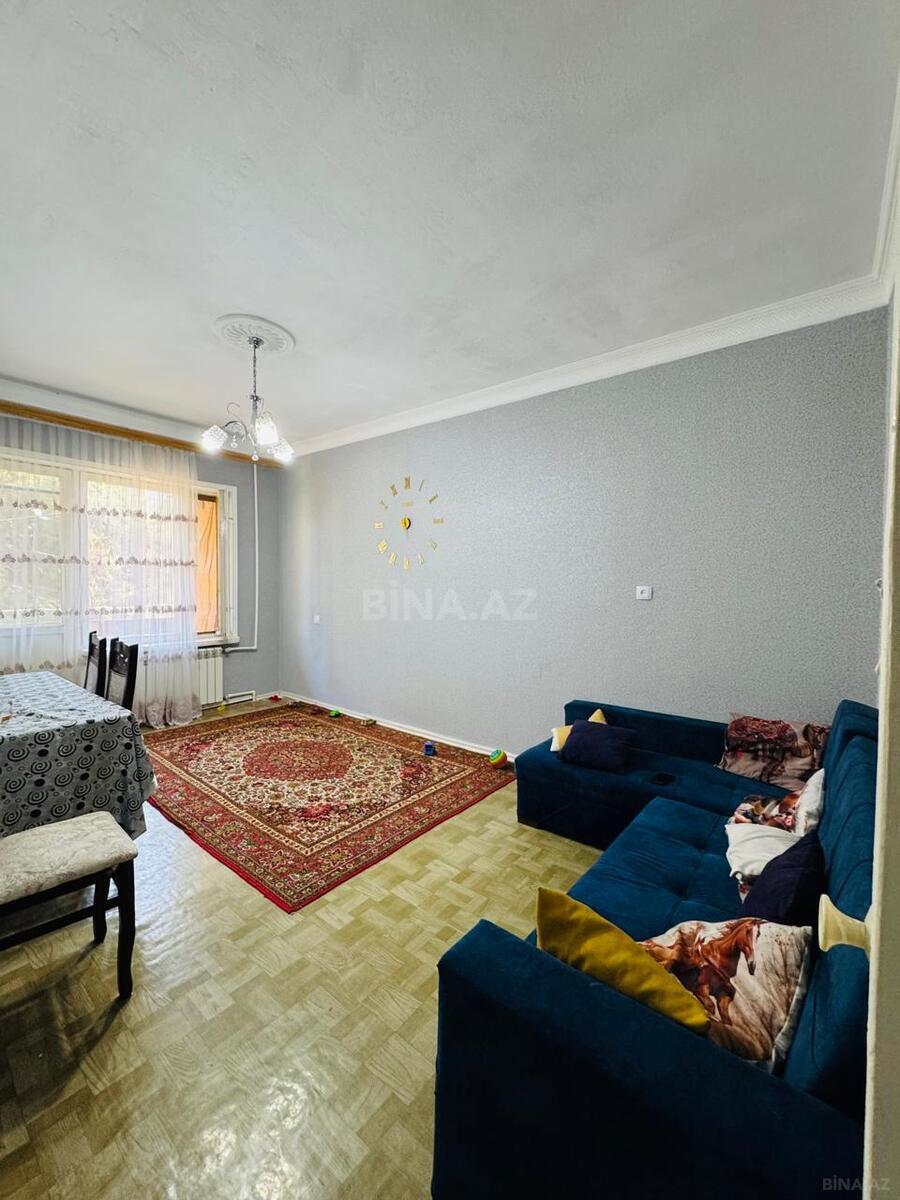 4 otaqlı Köhnə tikili, Həzi Aslanov q., Bakı