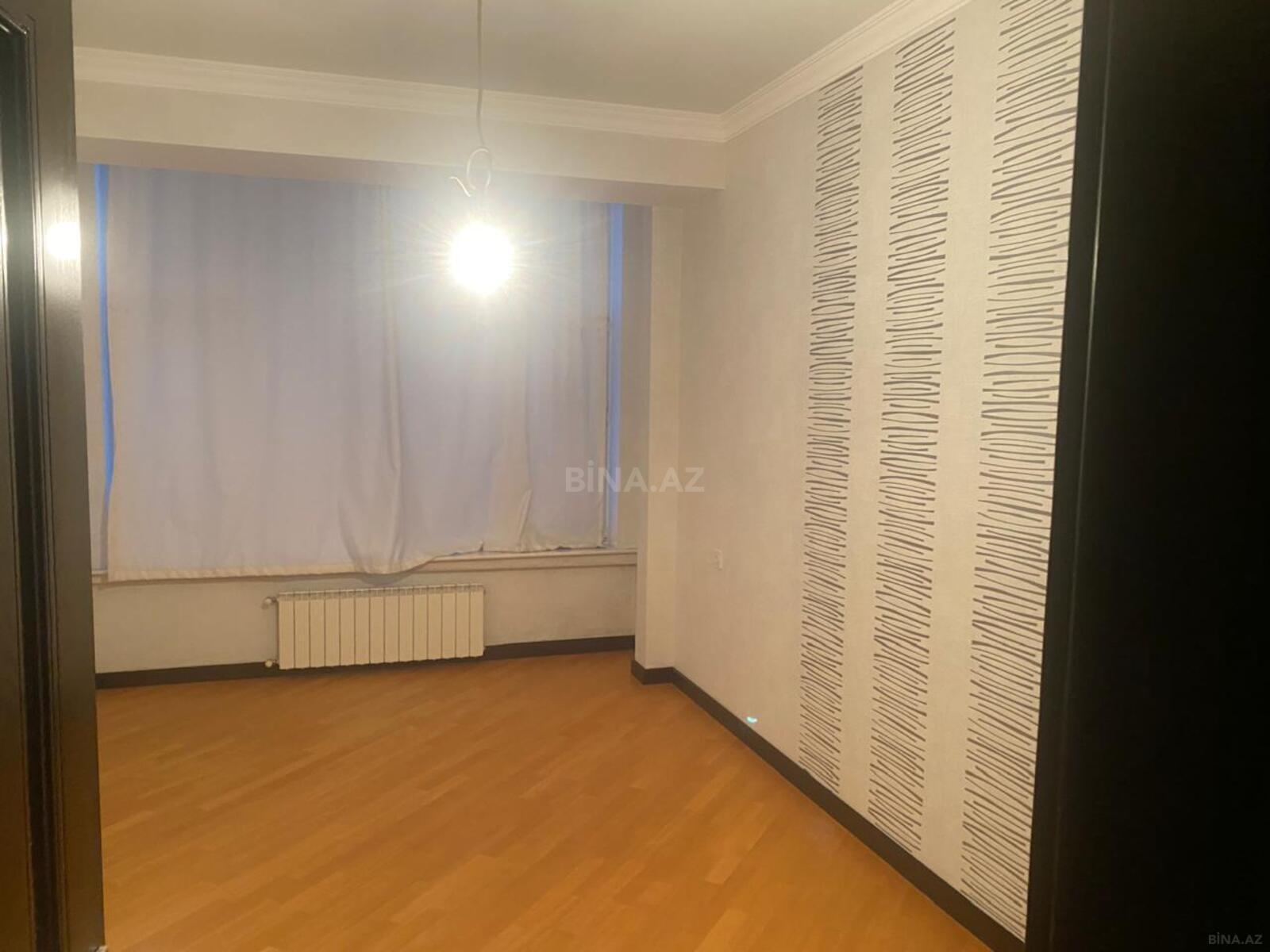4 otaqlı Yeni tikili, Qara Qarayev m., Bakı