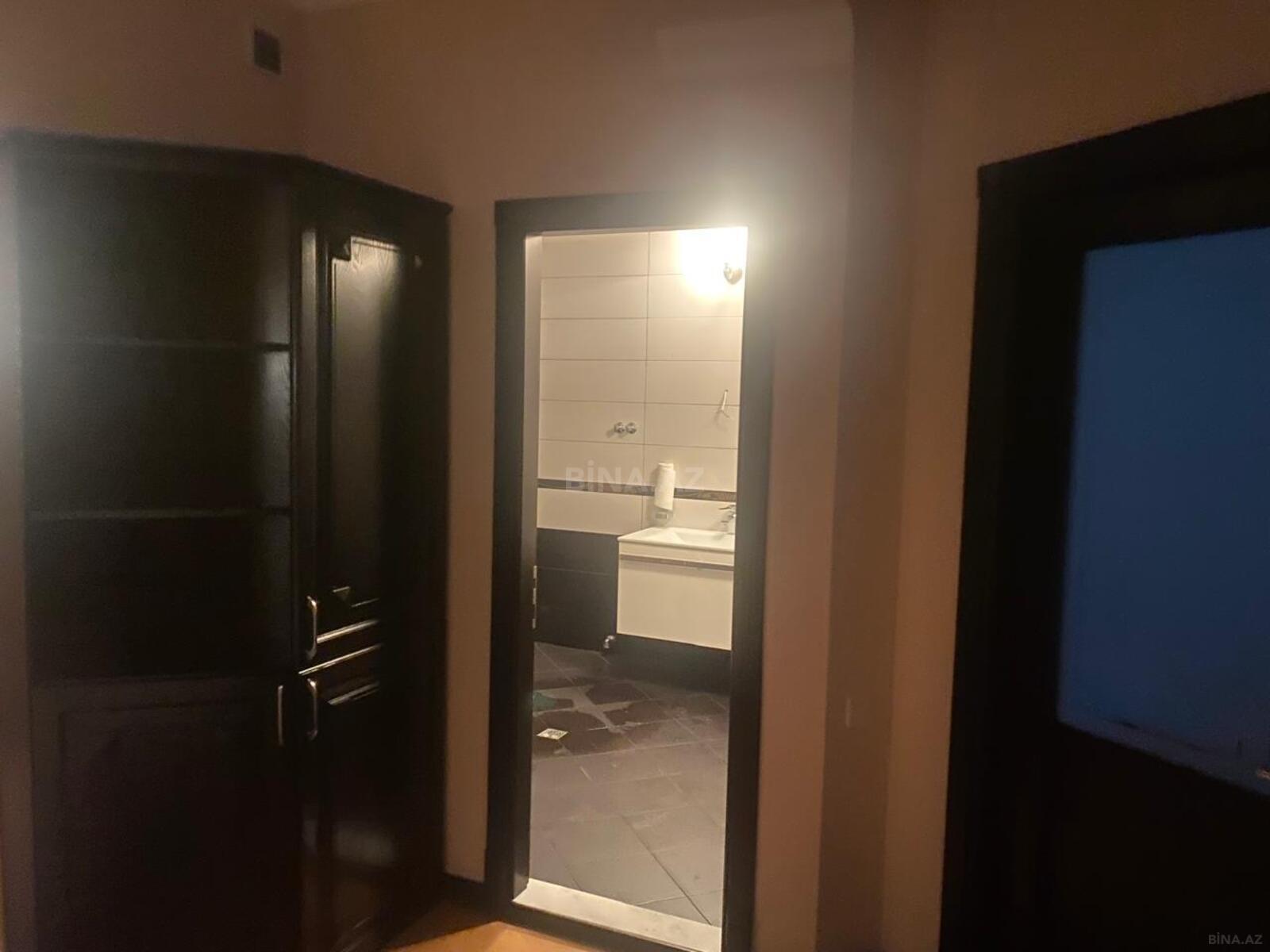 4 otaqlı Yeni tikili, Qara Qarayev m., Bakı