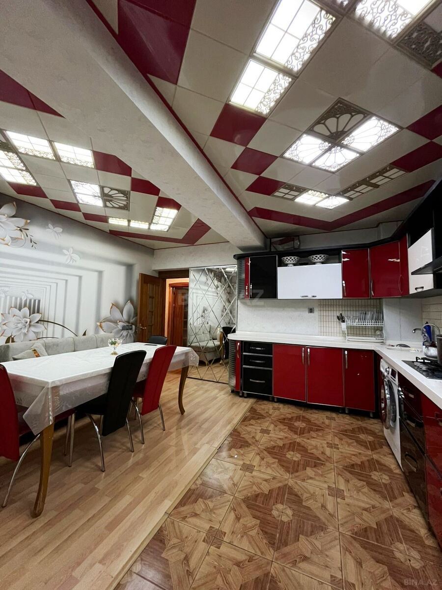3 otaqlı Yeni tikili, Şah İsmayıl Xətai m., Bakı
