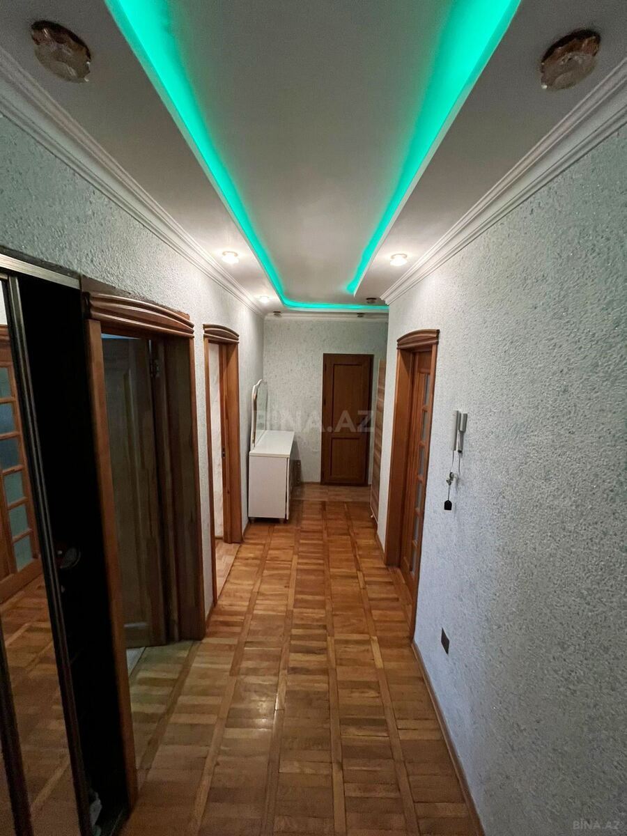 3 otaqlı Yeni tikili, Şah İsmayıl Xətai m., Bakı