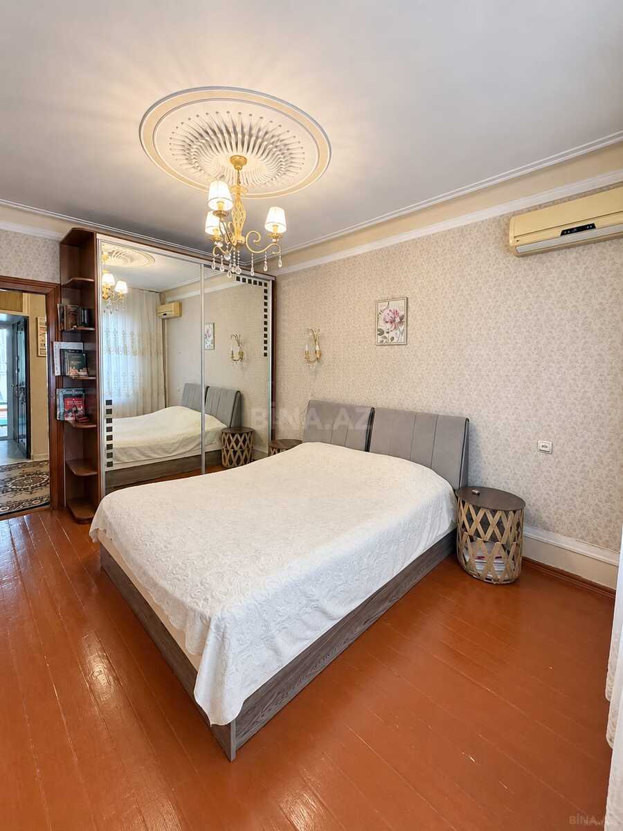 3 otaqlı Köhnə tikili, Neftçilər m., Bakı