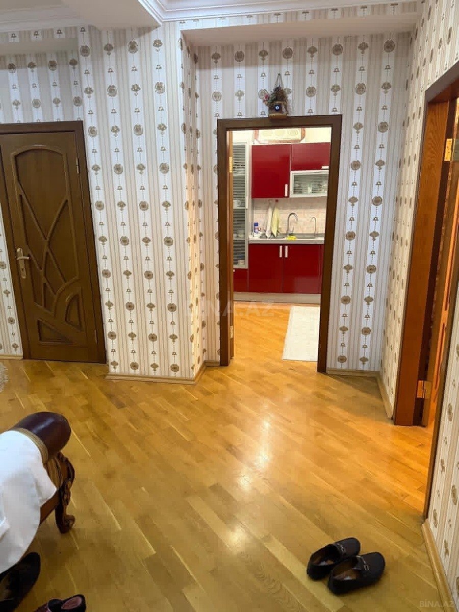 3 otaqlı Yeni tikili, İnşaatçılar m., Bakı
