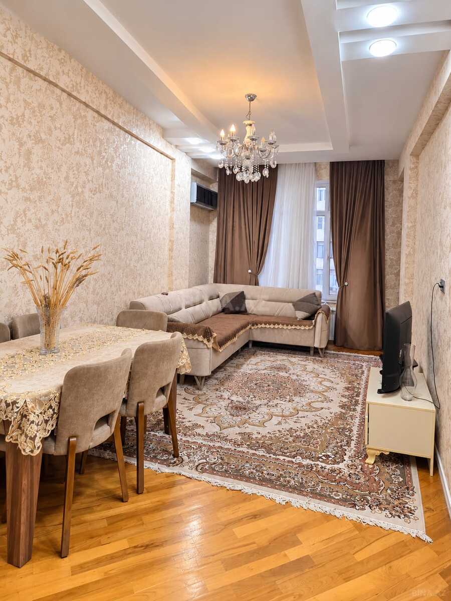 3 otaqlı Yeni tikili, Neftçilər m., Bakı