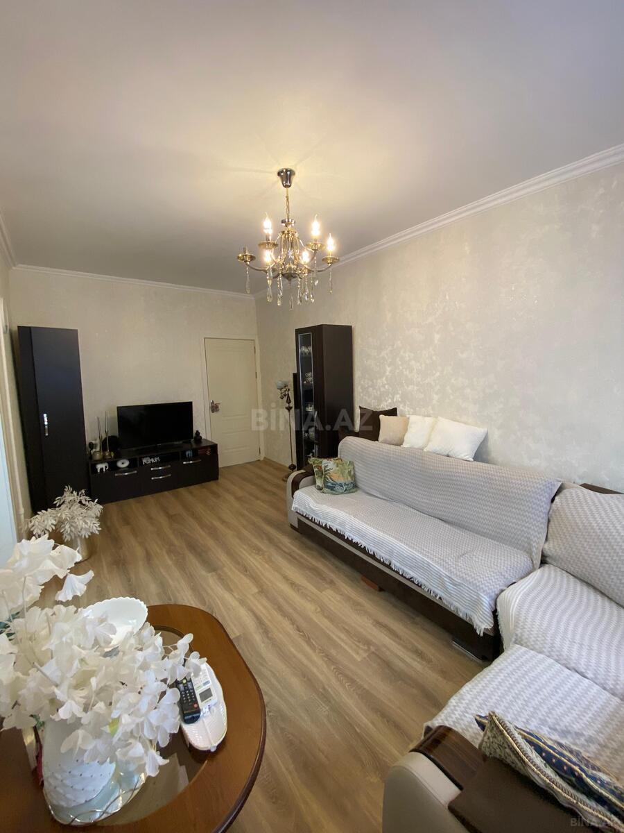 2 otaqlı Köhnə tikili, Bakıxanov q., Bakı
