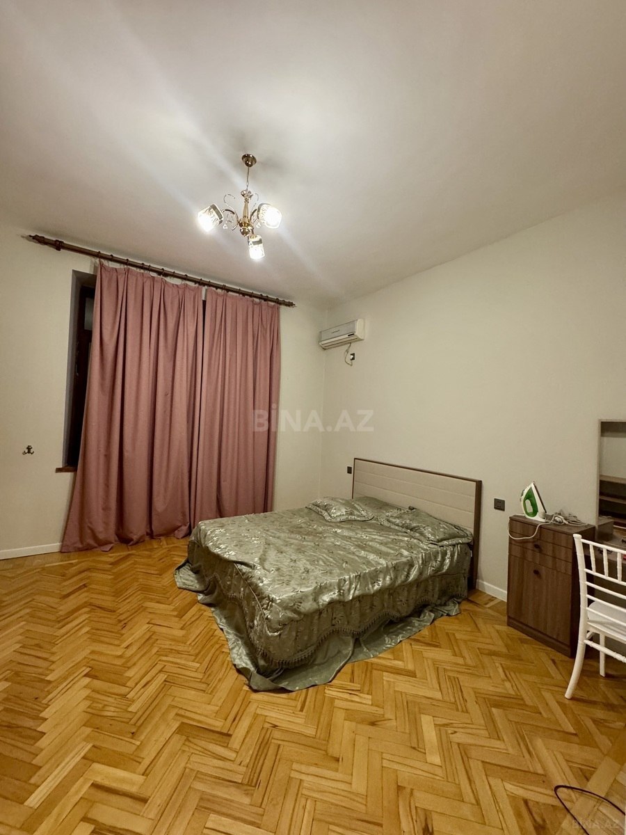 3 otaqlı Köhnə tikili, İçəri Şəhər m., Bakı