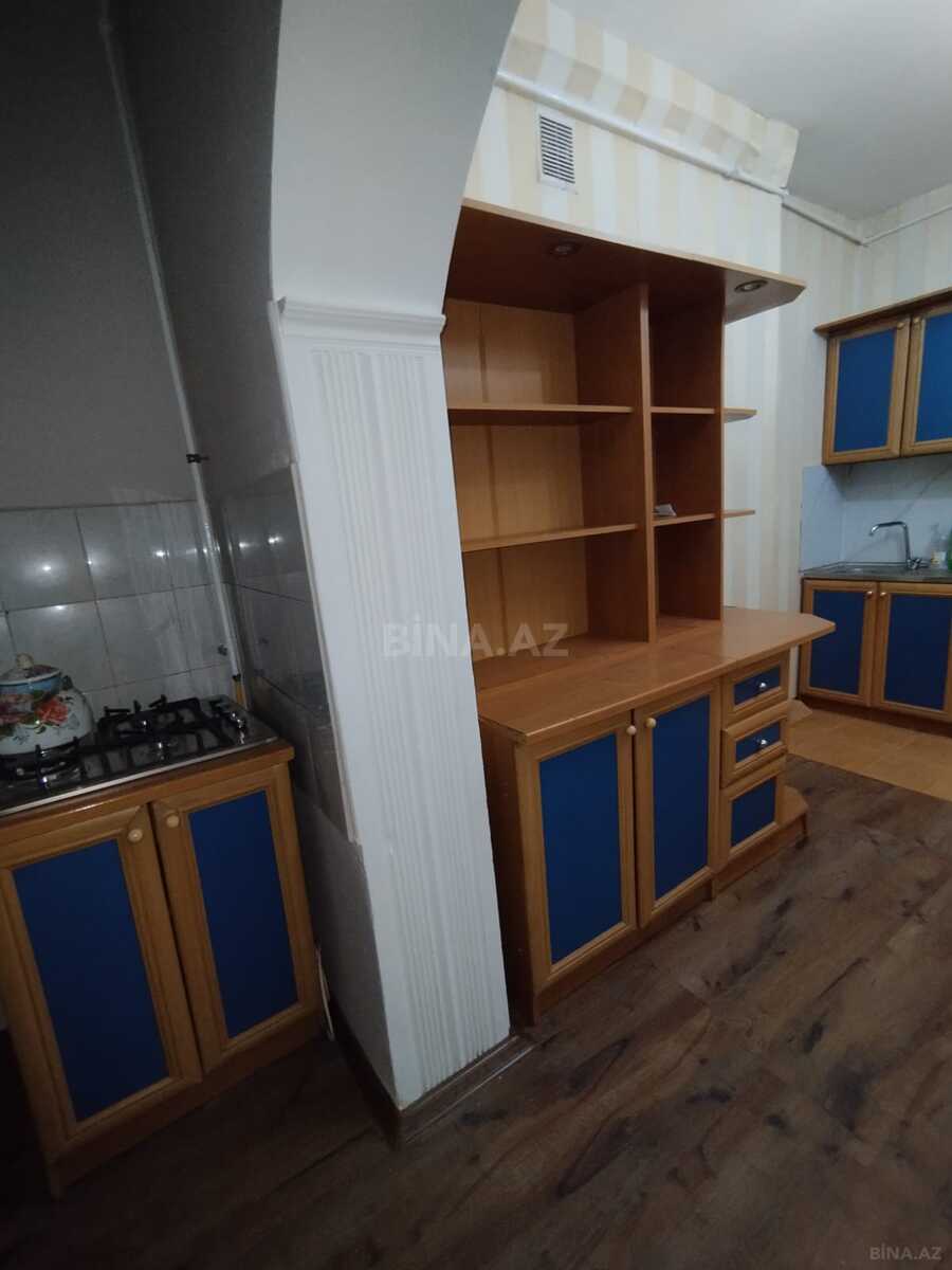 2 otaqlı Köhnə tikili, İnşaatçılar m., Bakı
