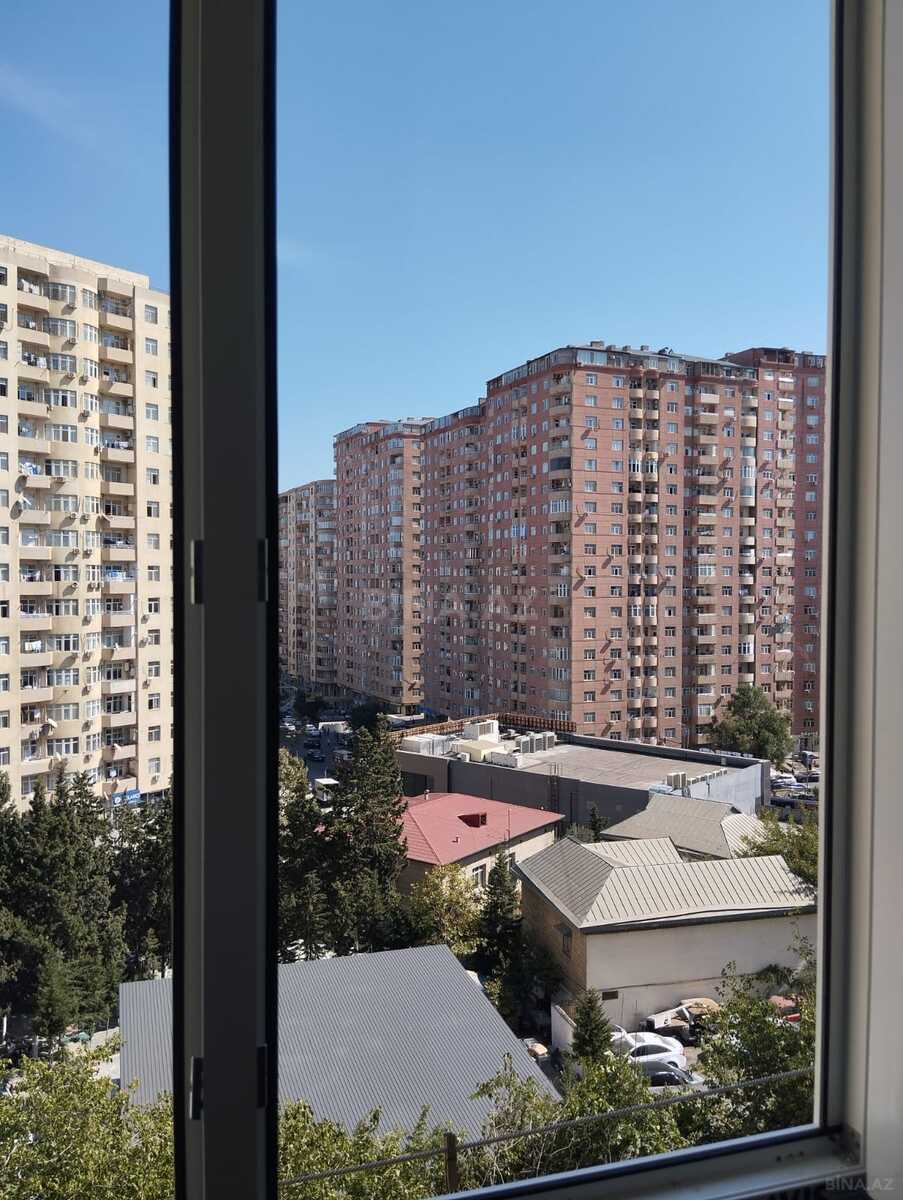 2 otaqlı Köhnə tikili, İnşaatçılar m., Bakı
