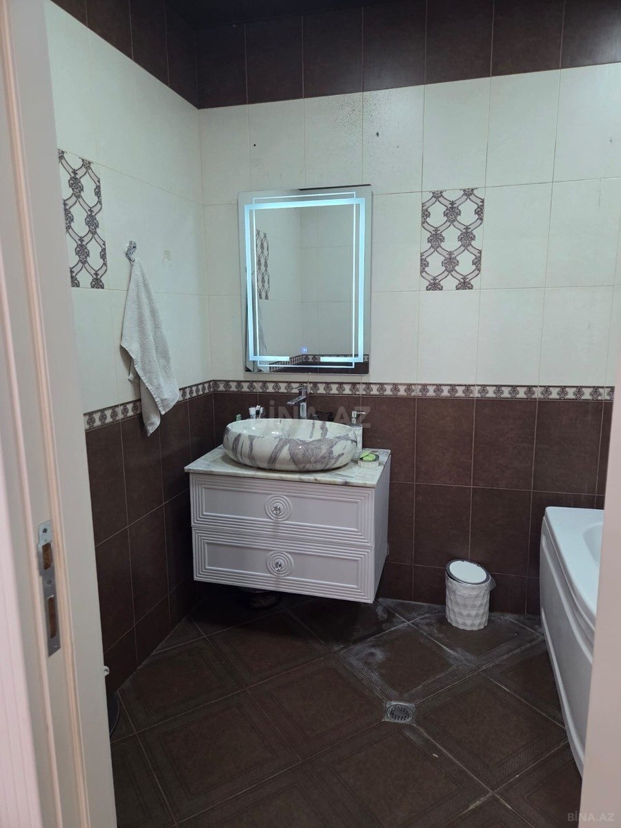 3 otaqlı Yeni tikili, Neftçilər m., Bakı