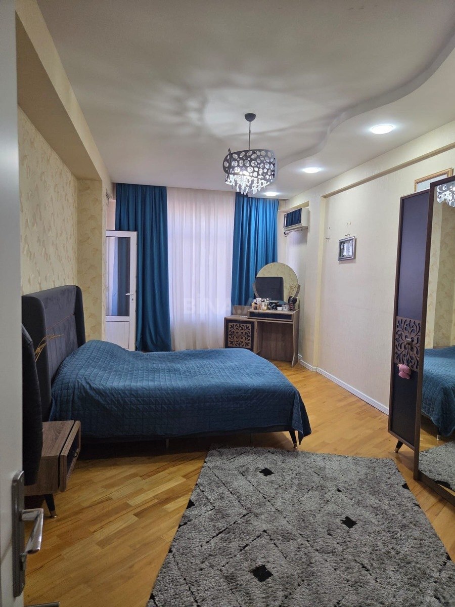 3 otaqlı Yeni tikili, Neftçilər m., Bakı