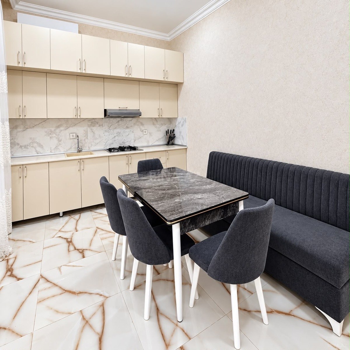 4 otaqlı Həyət evi/Bağ evi, Novxanı q., Bakı