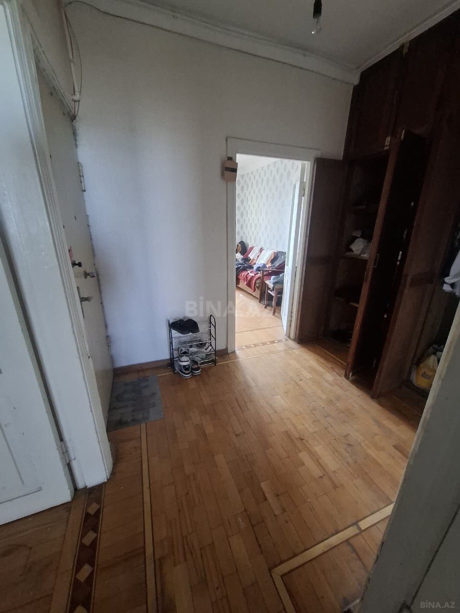 2 otaqlı Köhnə tikili, Massiv D q., Bakı