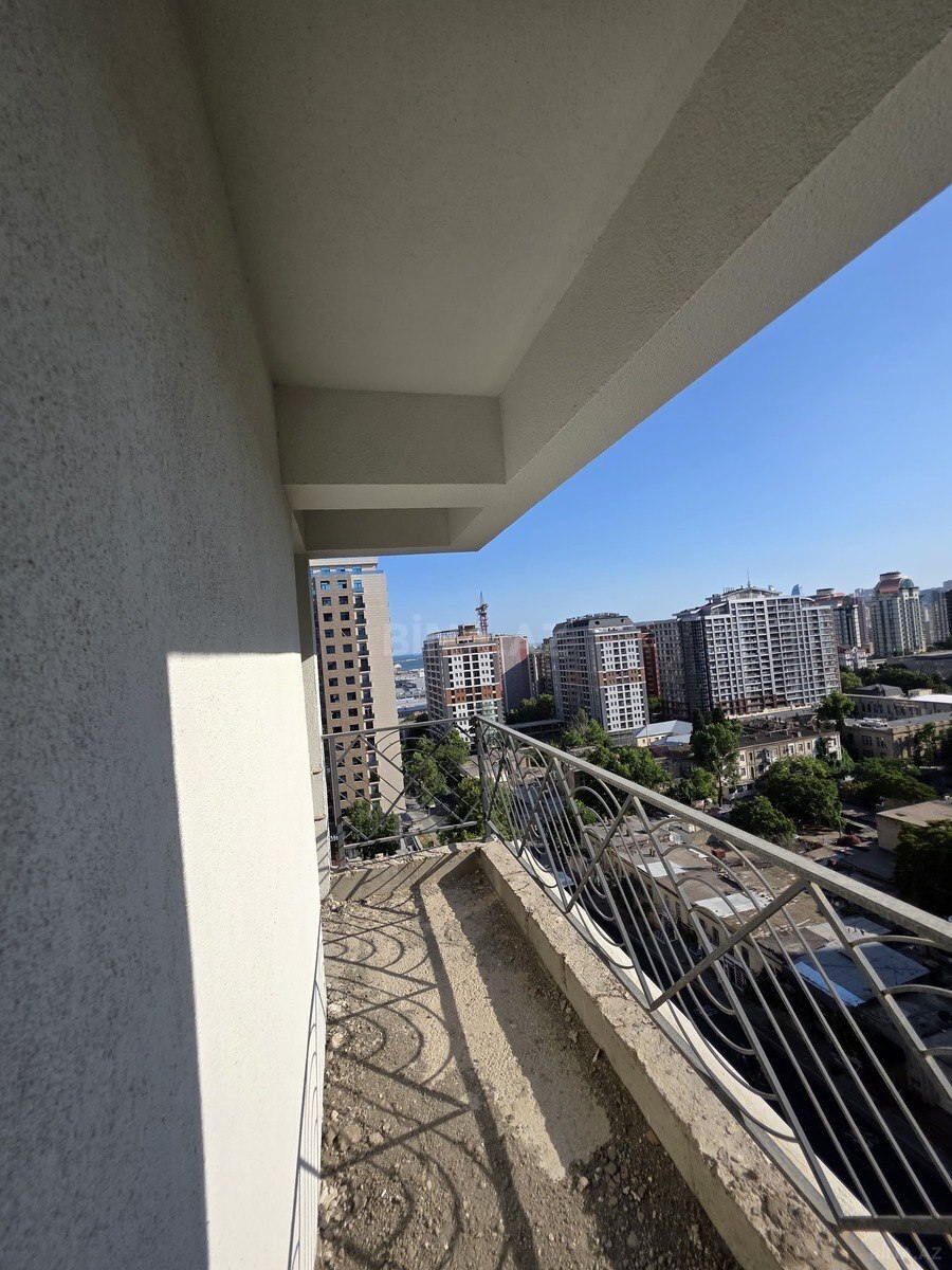 3 otaqlı Yeni tikili, 28 May m., Bakı