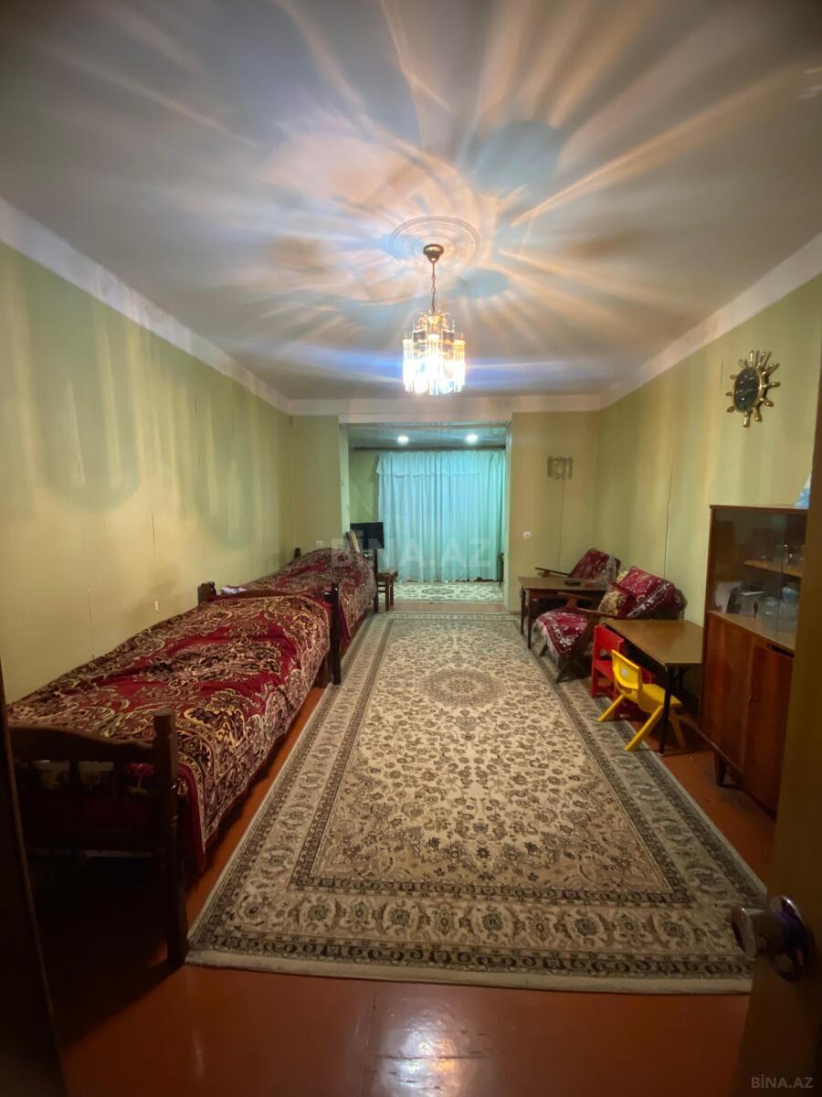 3 otaqlı Köhnə tikili, Elmlər Akademiyası m., Bakı