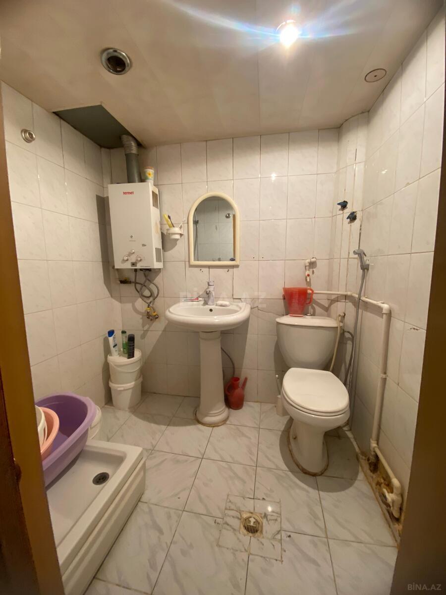 3 otaqlı Köhnə tikili, Elmlər Akademiyası m., Bakı