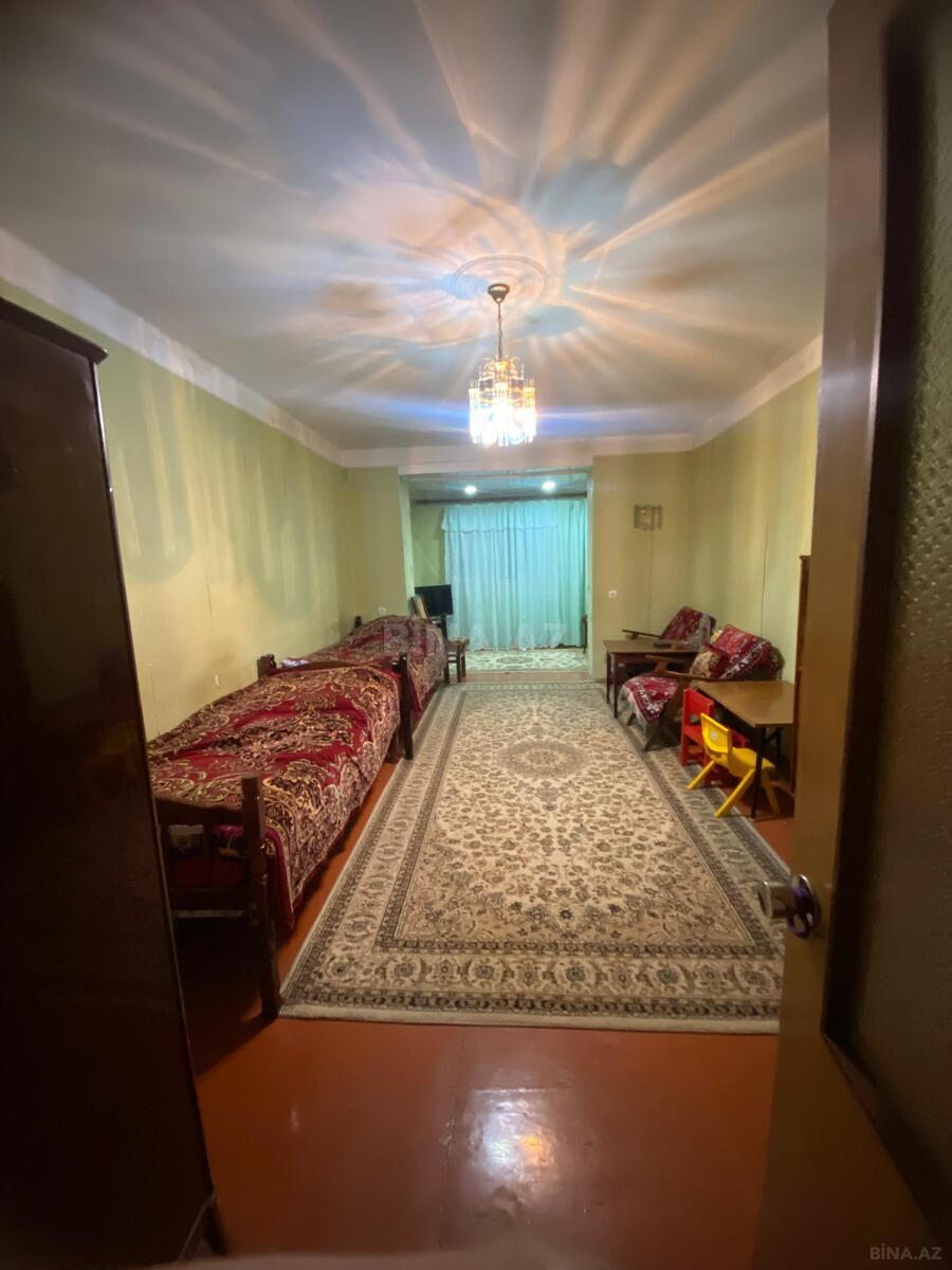 3 otaqlı Köhnə tikili, Elmlər Akademiyası m., Bakı