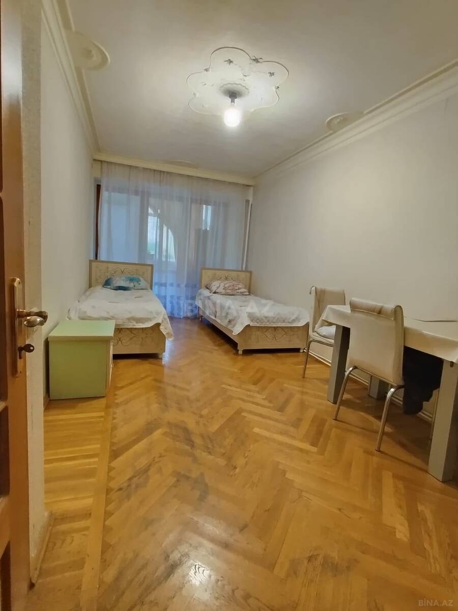 3 otaqlı Köhnə tikili, İnşaatçılar m., Bakı