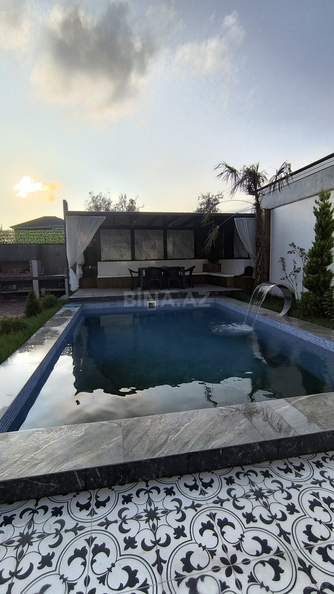 6 otaqlı Həyət evi/Bağ evi, Novxanı q., Bakı