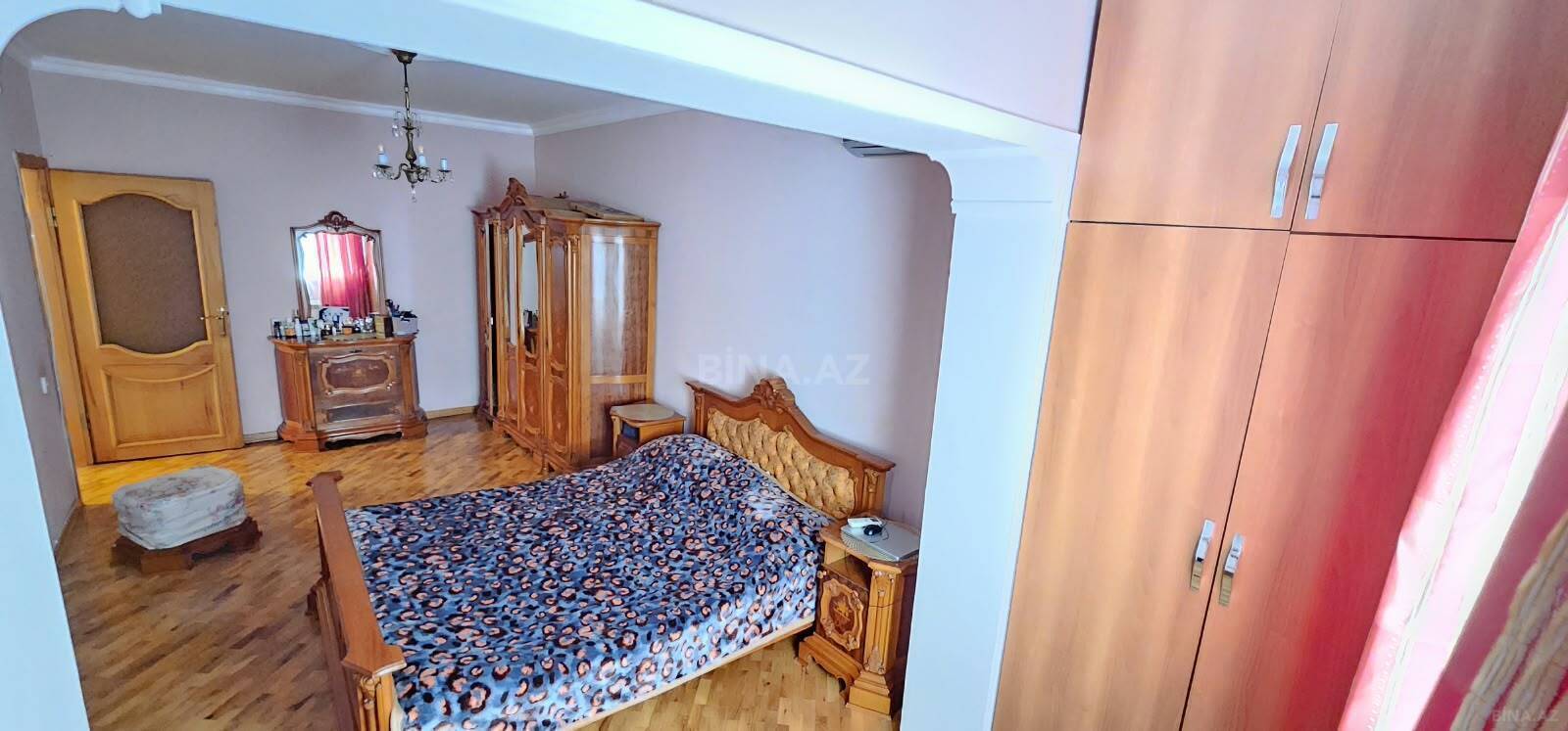 4 otaqlı Köhnə tikili, Nəsimi m., Bakı