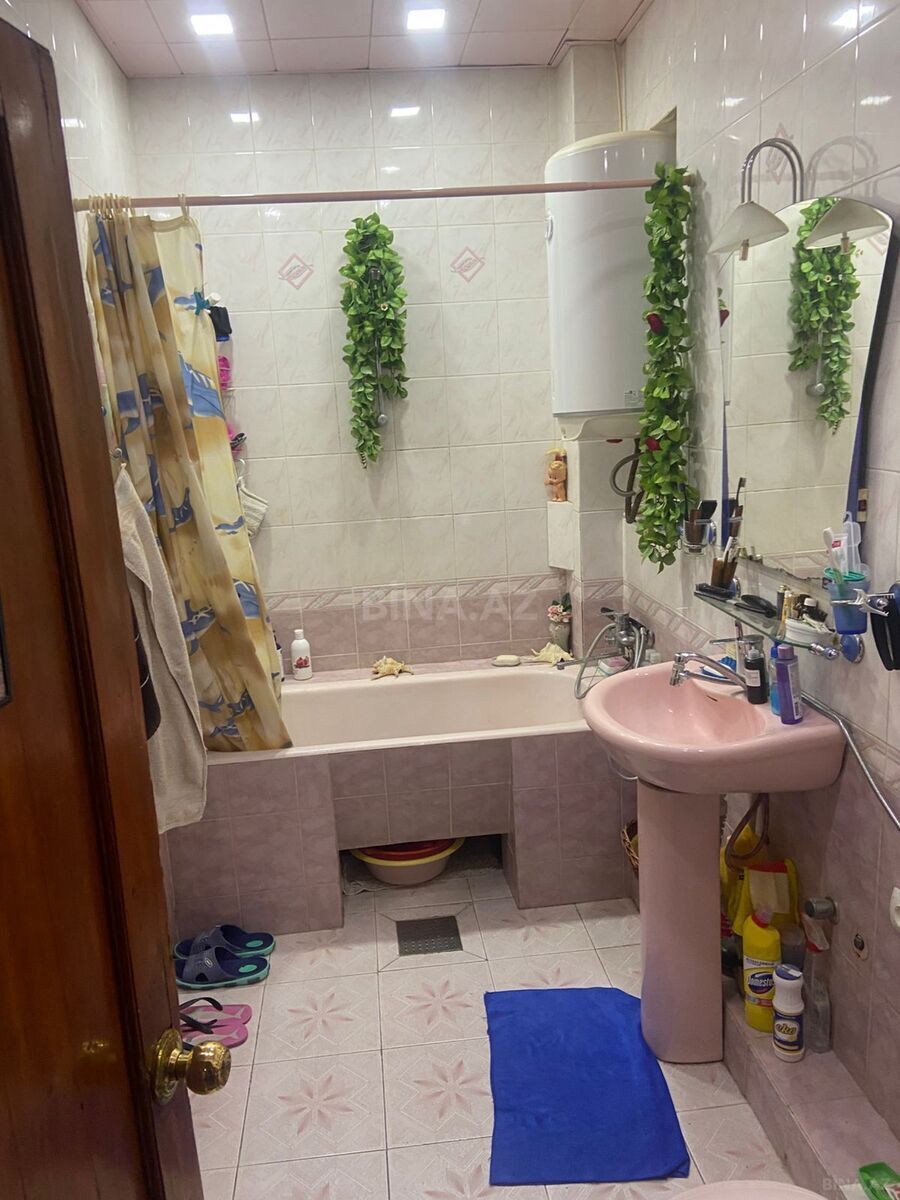 3 otaqlı Köhnə tikili, 28 May m., Bakı