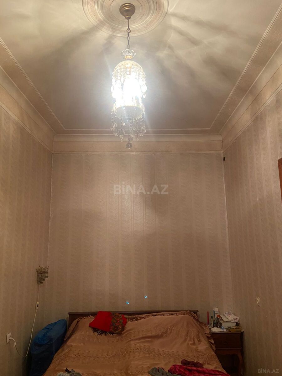 3 otaqlı Köhnə tikili, 28 May m., Bakı