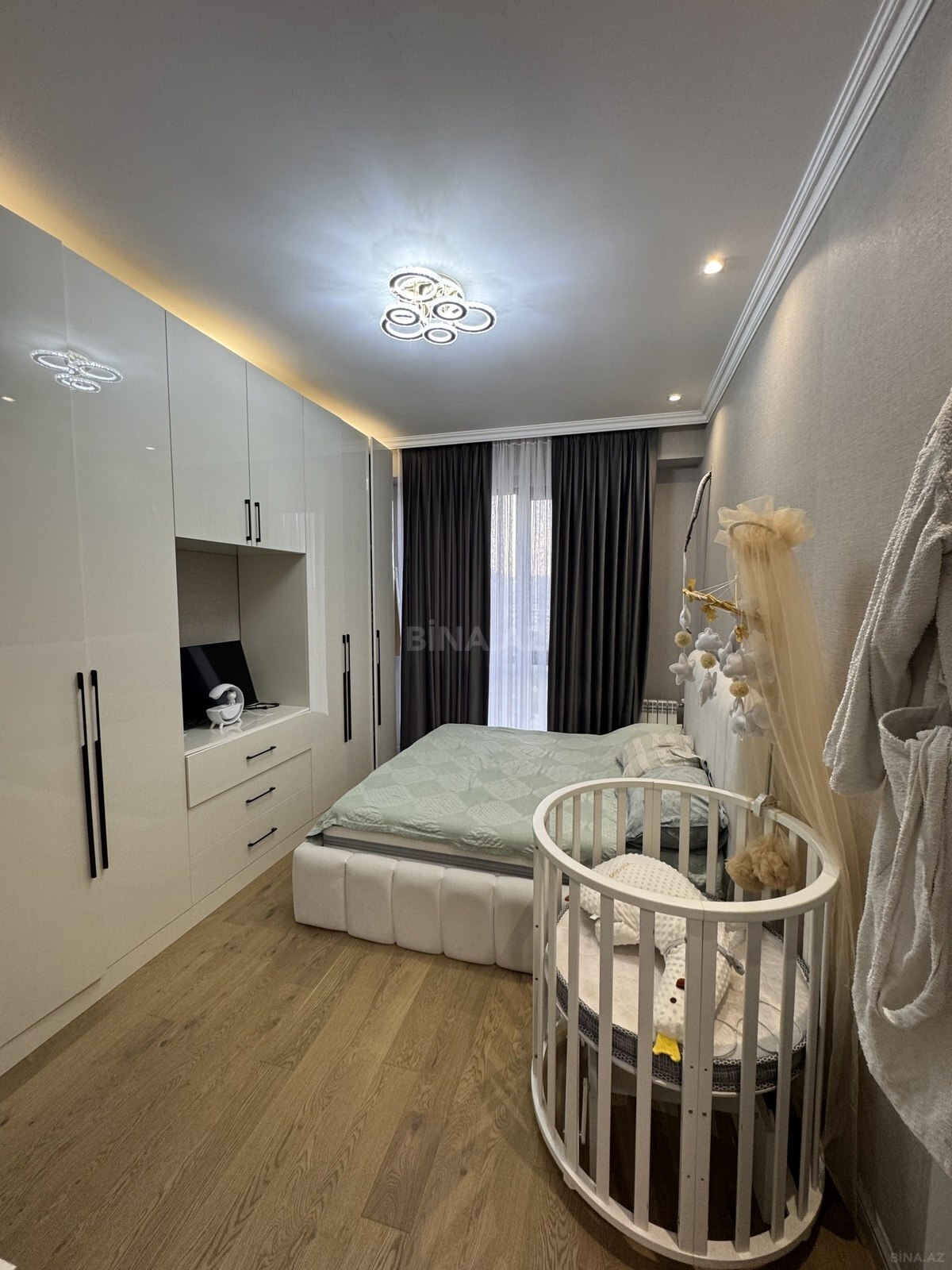 3 otaqlı Yeni tikili, Memar Əcəmi m., Bakı