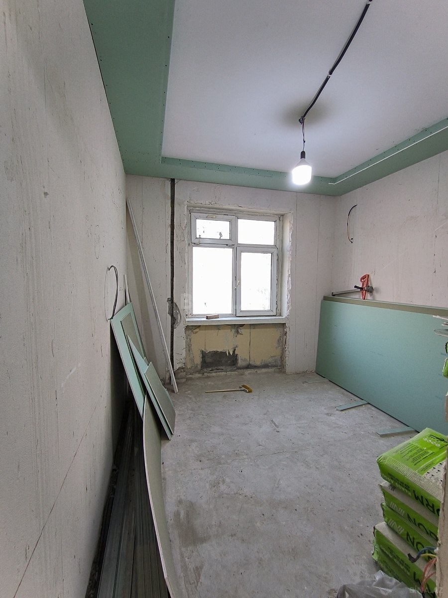 5 otaqlı Köhnə tikili, Xalqlar Dostluğu m., Bakı