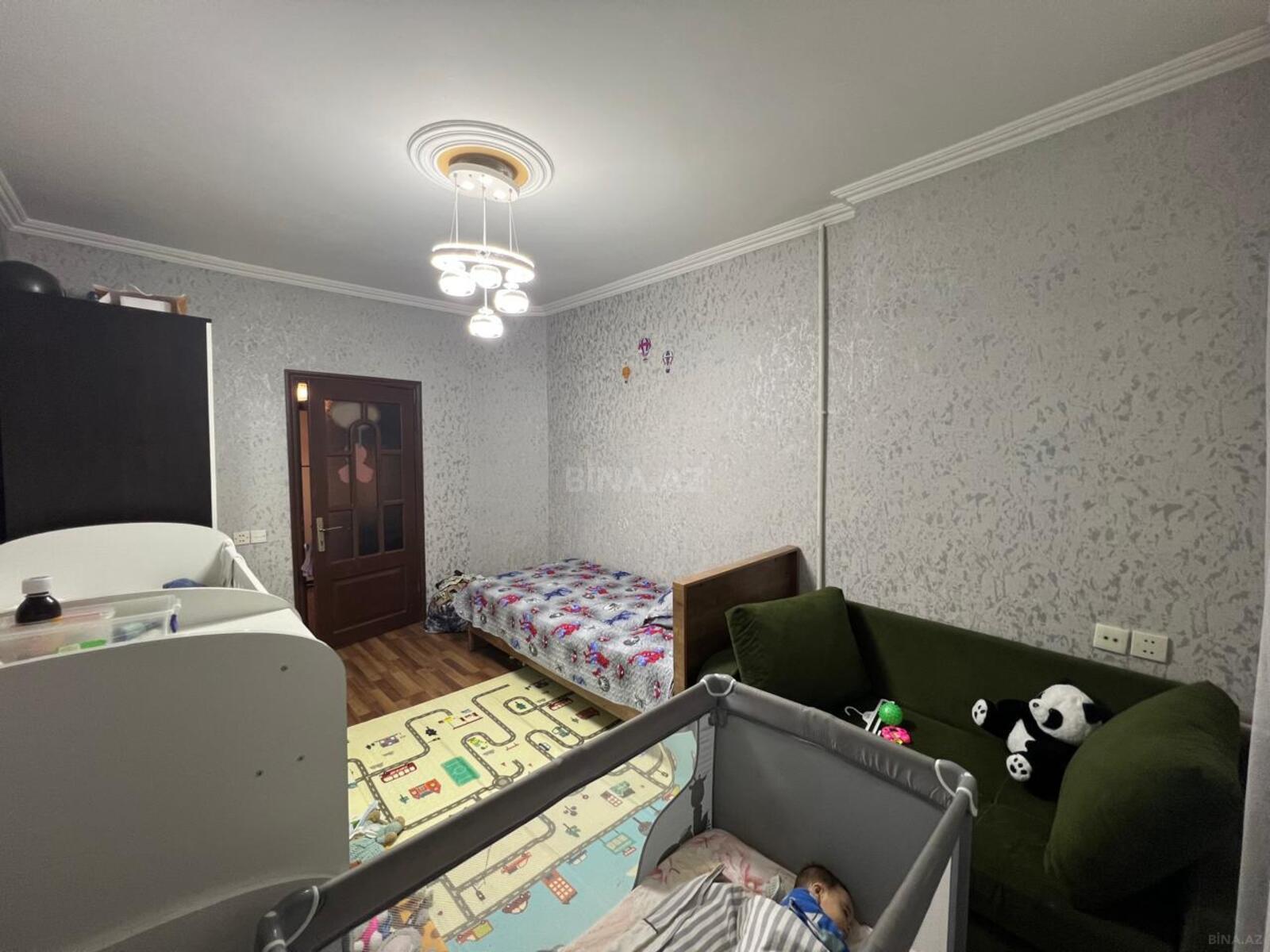 3 otaqlı Köhnə tikili, Yeni Günəşli q., Bakı