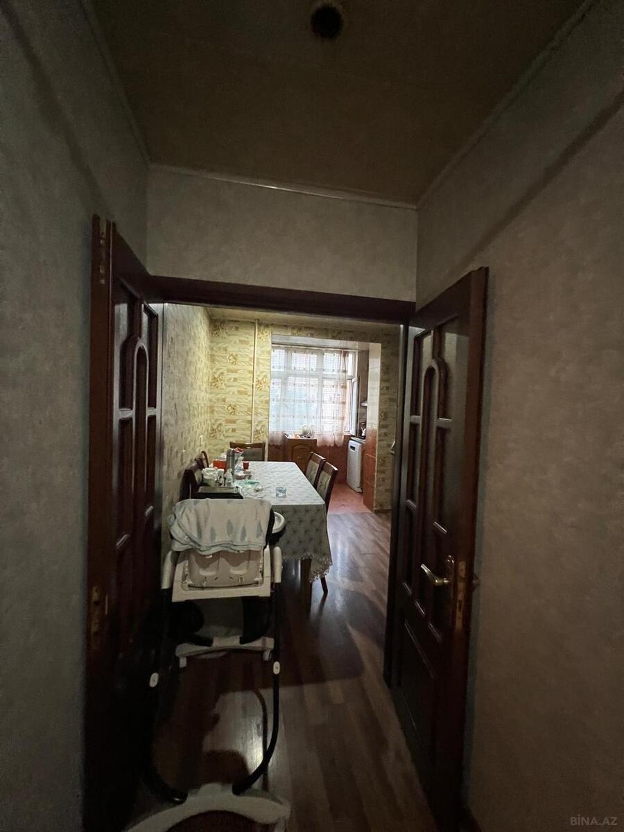 3 otaqlı Köhnə tikili, Yeni Günəşli q., Bakı