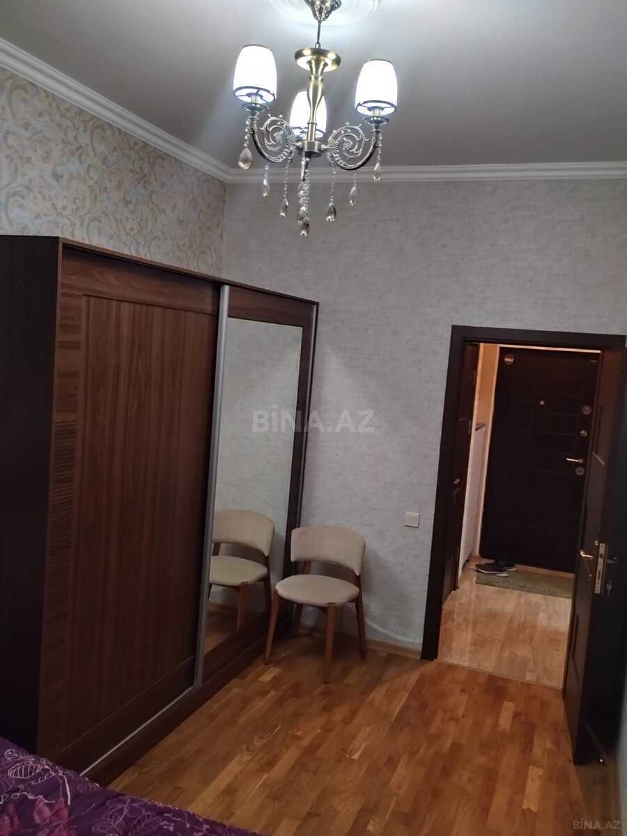 3 otaqlı Yeni tikili, Xırdalan