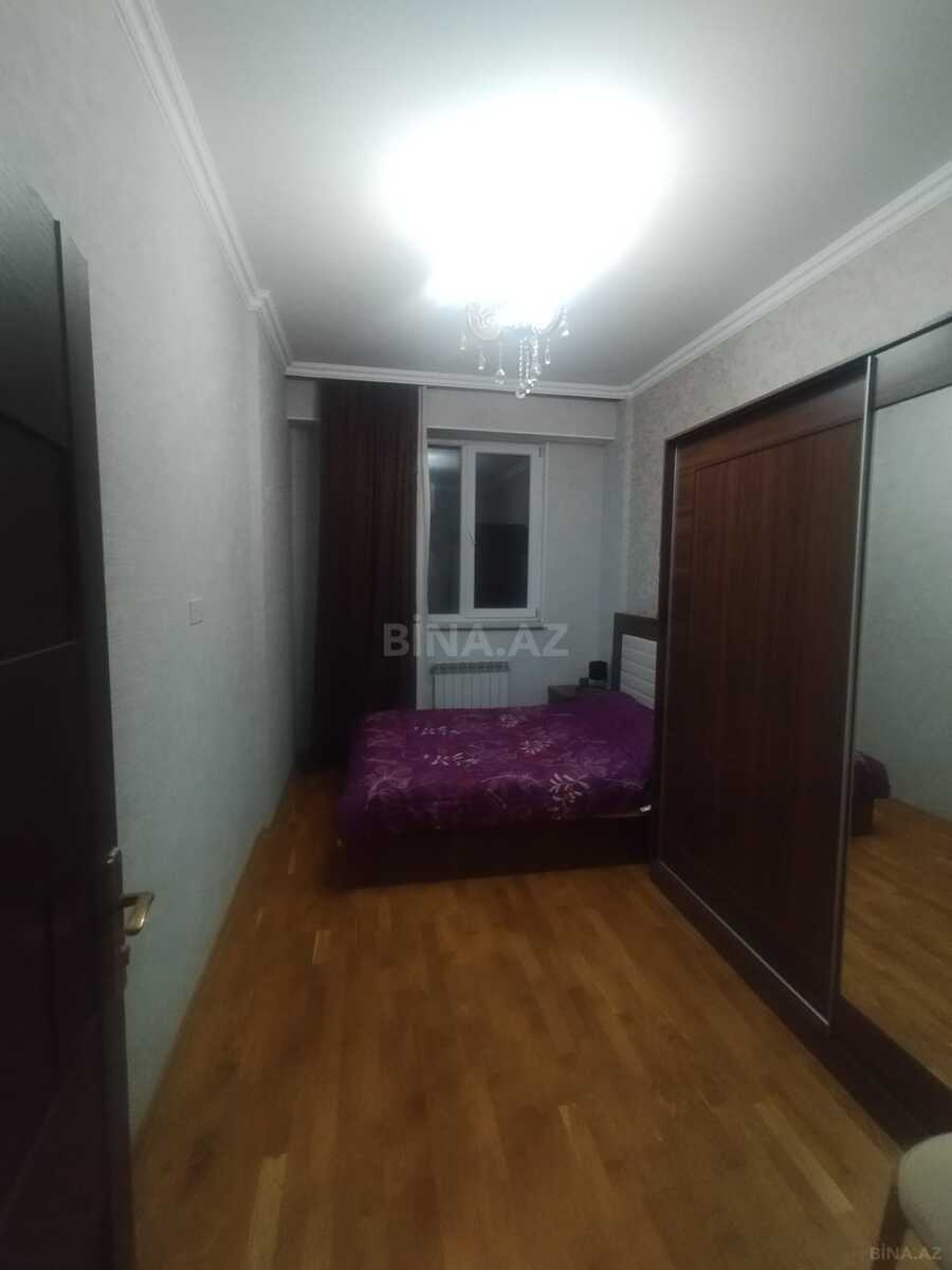 3 otaqlı Yeni tikili, Xırdalan
