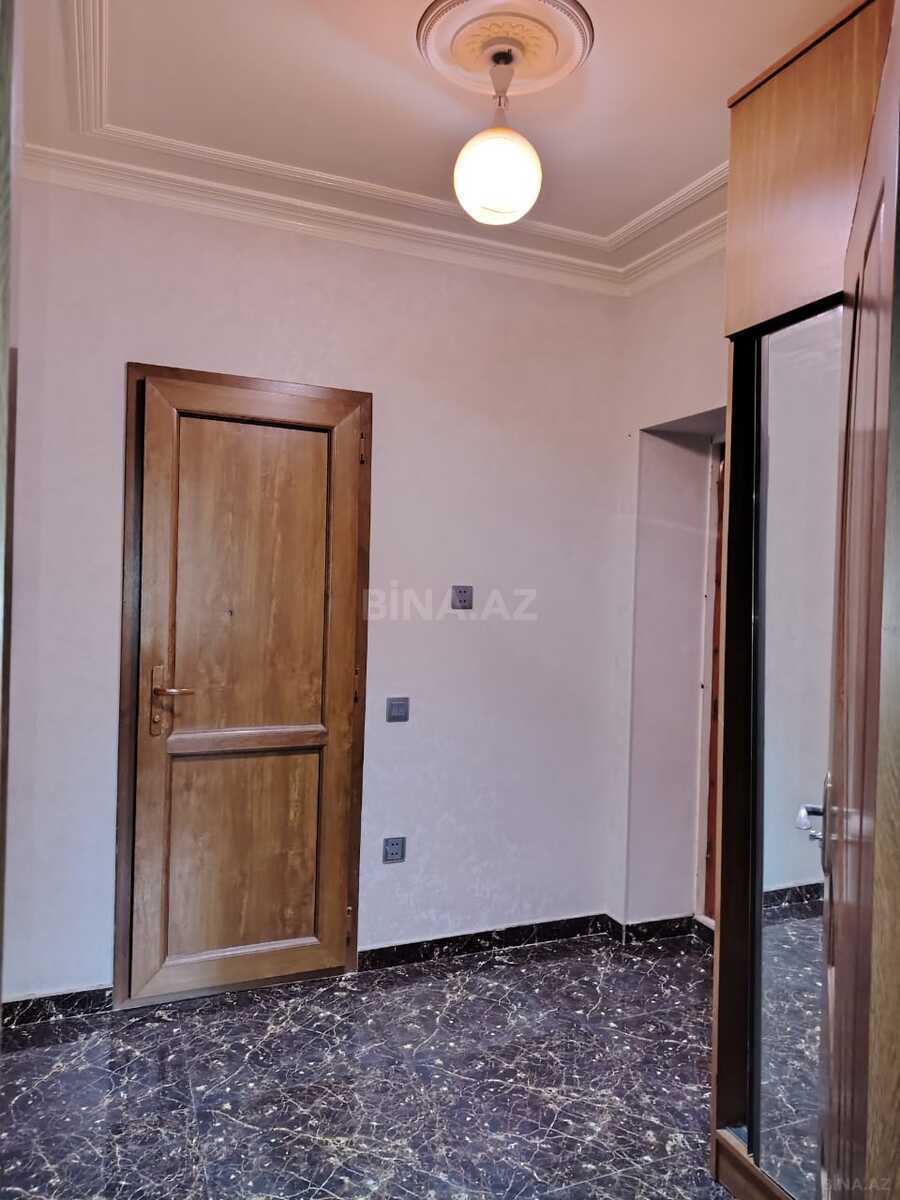 2 otaqlı Köhnə tikili, Elmlər Akademiyası m., Bakı