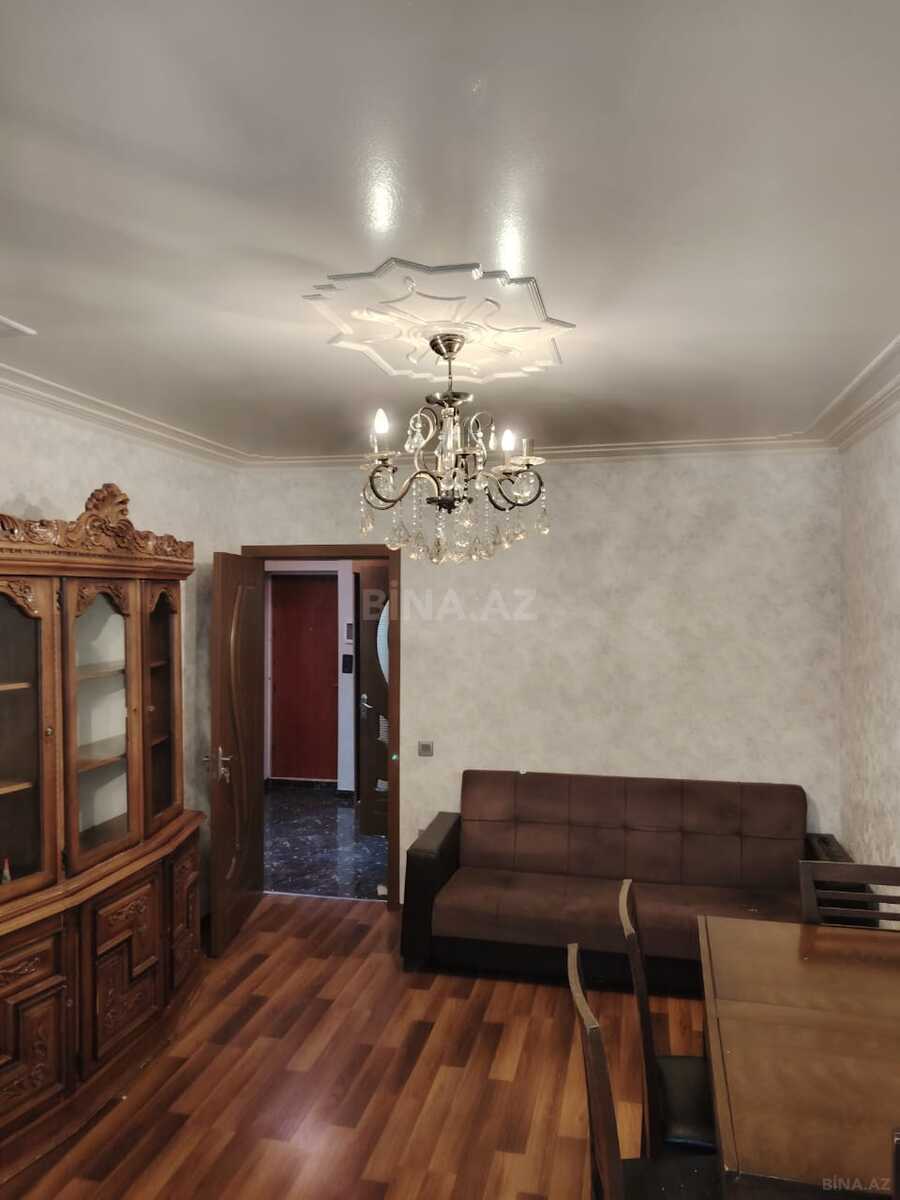 2 otaqlı Köhnə tikili, Elmlər Akademiyası m., Bakı