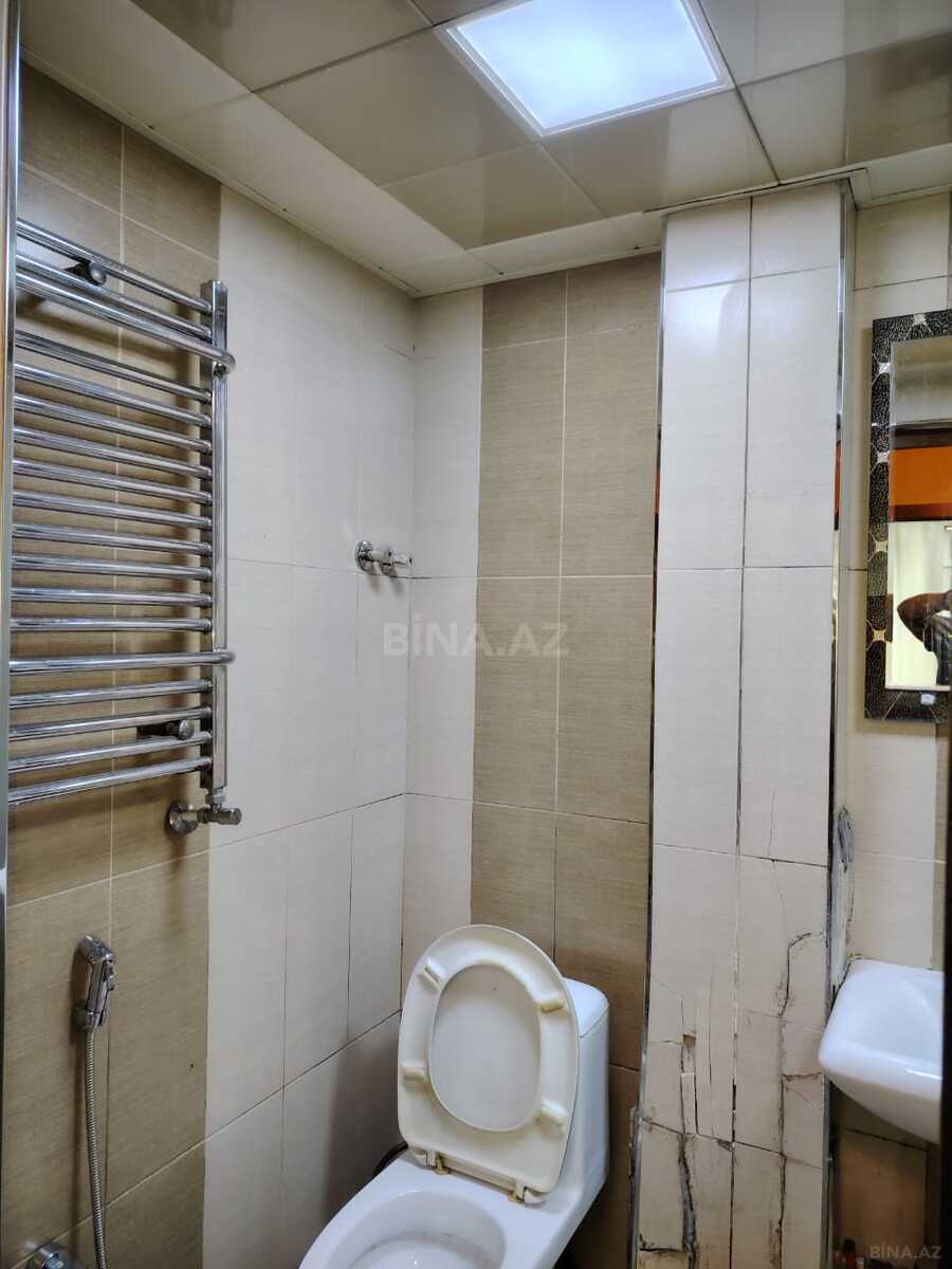 2 otaqlı Köhnə tikili, Elmlər Akademiyası m., Bakı