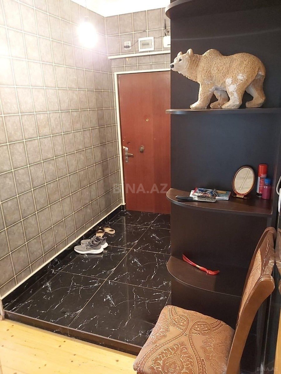 4 otaqlı Köhnə tikili, Yeni Günəşli q., Bakı